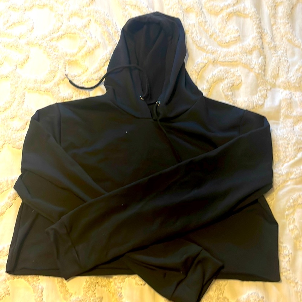 Cropped Black Hoodie
